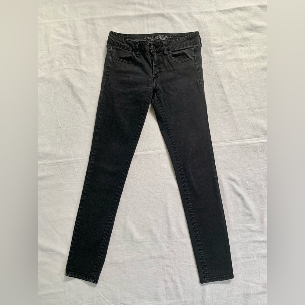 American Eagle Stonewash Black Jegging Size 4
